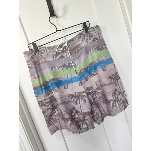 Spicy Tuna‎ Men's Tropical Palm Tree Board Swim Trunks Beach Multicolor Size XL - Picture 1 of 11